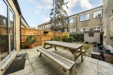 2 bedroom maisonette for sale, Ashvale Road, London SW17