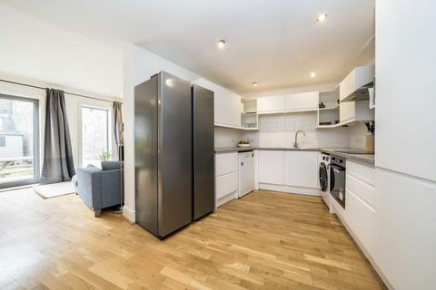 2 bedroom maisonette for sale, Ashvale Road, London SW17