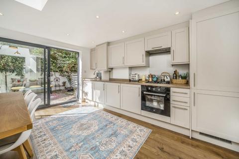 4 bedroom terraced house for sale, Carlwell Street, London SW17