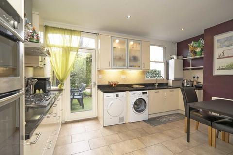 2 bedroom house for sale, Fairlight Road, London SW17