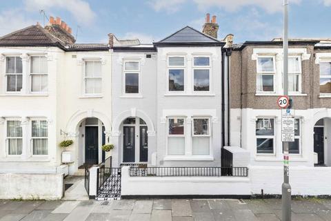 2 bedroom flat for sale, Fairlight Road, London SW17