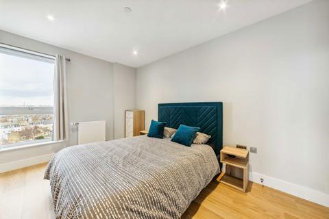 2 bedroom flat for sale, Summerstown, London SW17