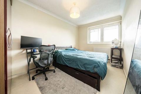 2 bedroom flat for sale, Tooting Bec Road, London SW17