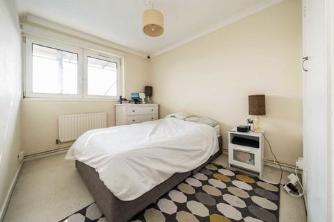 2 bedroom flat for sale, Tooting Bec Road, London SW17