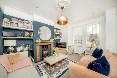 3 bedroom maisonette for sale, Bickley Street, London SW17