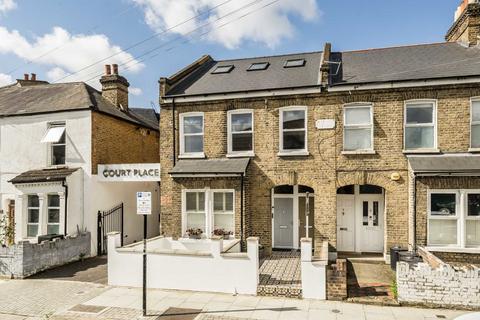 4 bedroom maisonette for sale, Sellincourt Road, London SW17