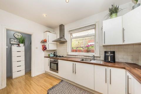 1 bedroom maisonette for sale, Grenfell Road, Mitcham CR4