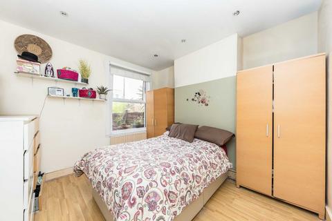 1 bedroom maisonette for sale, Grenfell Road, Mitcham CR4