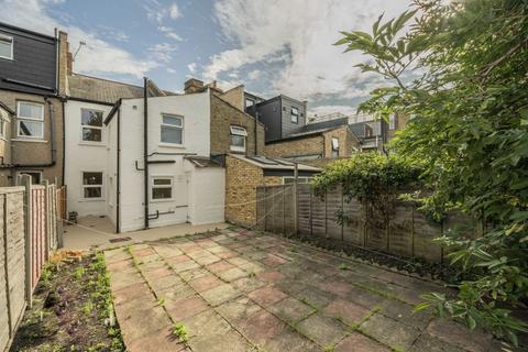 3 bedroom terraced house for sale, Moffat Road, London SW17