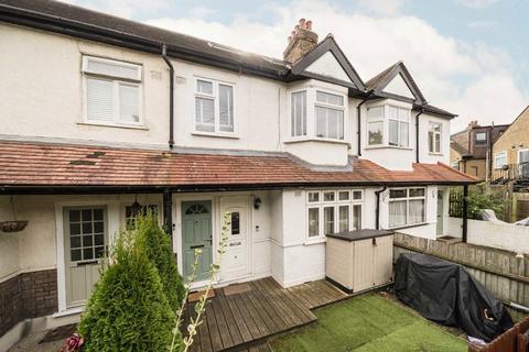 2 bedroom maisonette for sale, Chesham Road, London SW19