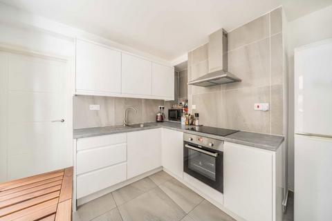 1 bedroom flat for sale, Mellison Road, London SW17