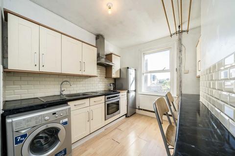 1 bedroom flat for sale, Garratt Lane, London SW17