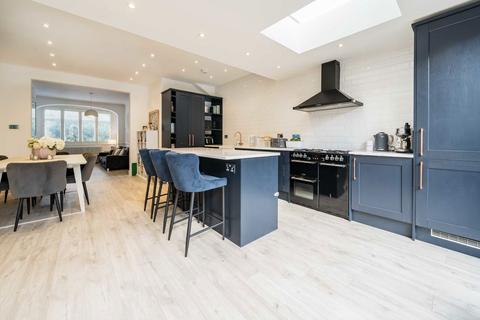 4 bedroom terraced house for sale, Deal Road, London SW17