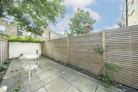 3 bedroom maisonette for sale, Boundary Road, London SW19