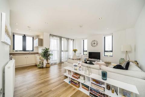 2 bedroom flat for sale, Prince Georges Road, London SW19