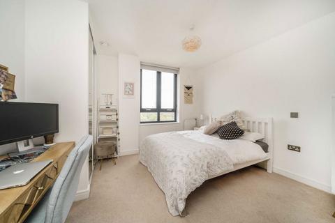 2 bedroom flat for sale, Prince Georges Road, London SW19