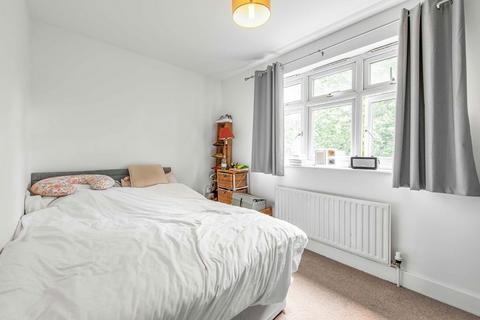 3 bedroom terraced house for sale, Woodland Way, Mitcham CR4