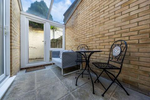 3 bedroom house for sale, Derinton Road, London SW17