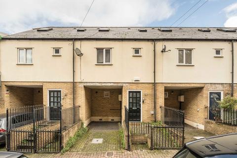 3 bedroom house for sale, Derinton Road, London SW17