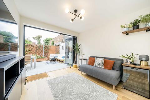 3 bedroom house for sale, Mitcham Road, London SW17