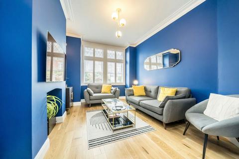 3 bedroom house for sale, Mitcham Road, London SW17