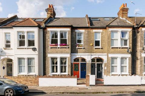 2 bedroom maisonette for sale, Loubet Street, London SW17