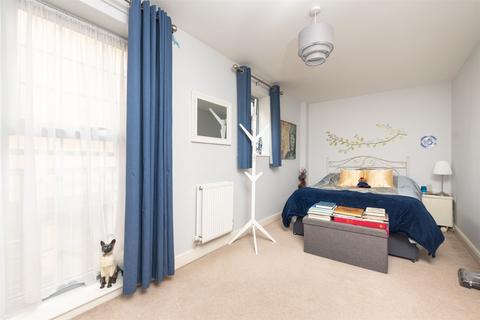 141 Esparto Way, South Darenth, Dartford, DA4 9LN