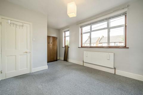 100 Bickersteth Road, London, SW17 9SJ
