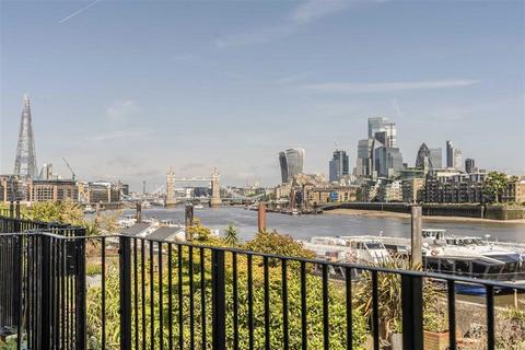 4 bedroom flat to rent, National Terrace, London SE16