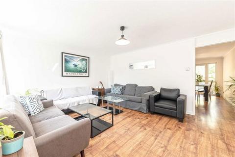 3 bedroom house to rent, Frankland Close, London SE16