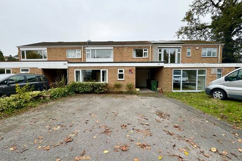 4 bedroom terraced house to rent, Milcote Road, Solihull, B91