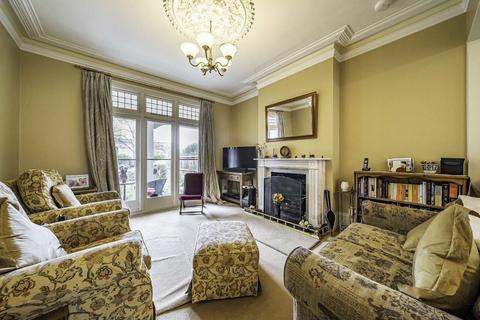 78 Whitton Road, Twickenham, TW1 1BS