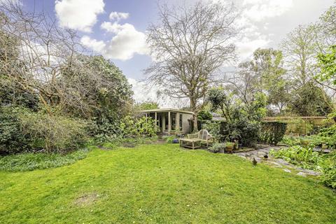 78 Whitton Road, Twickenham, TW1 1BS