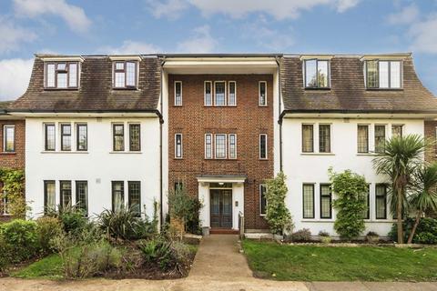 2 bedroom flat for sale, Tower Road, Strawberry Hill TW1