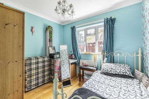 133 Powder Mill Lane, Twickenham, TW2 6EG