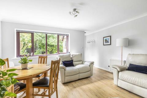 229 Varsity Drive, Twickenham, TW1 1AN