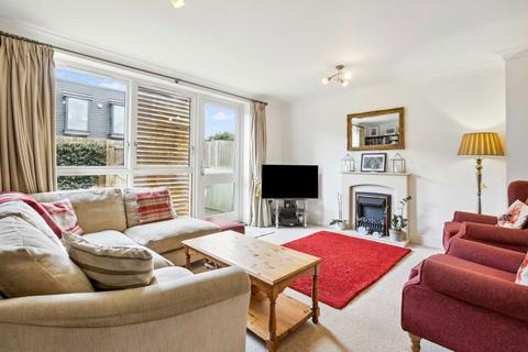 4 bedroom terraced house for sale, Third Cross Road, Twickenham TW2