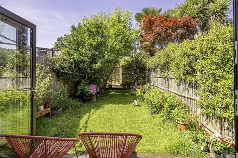 31 Crane Road, Twickenham, TW2 6RX