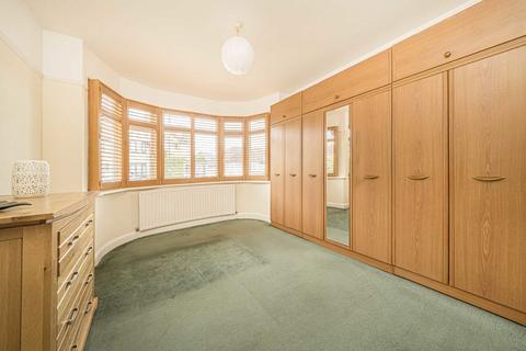 30 Villiers Avenue, Twickenham, TW2 6BL