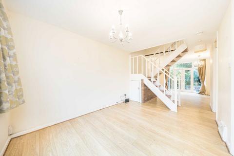 3 bedroom end of terrace house for sale, Craneford Close, Twickenham TW2