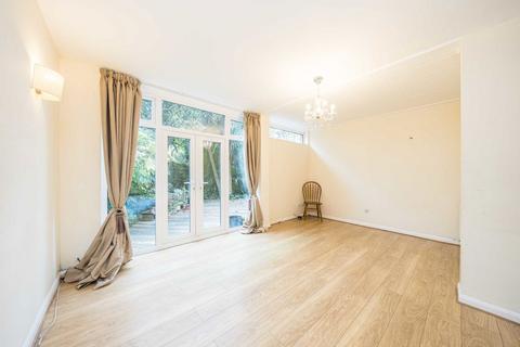 3 bedroom end of terrace house for sale, Craneford Close, Twickenham TW2