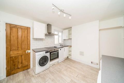 2 bedroom terraced house for sale, Marsh Farm Road, Twickenham TW2