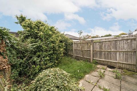 2 bedroom terraced house for sale, Fourth Cross Road, Twickenham TW2