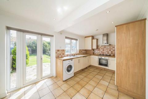 2 bedroom house for sale, Warburton Road, Twickenham TW2