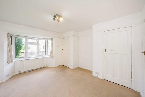 2 bedroom house for sale, Warburton Road, Twickenham TW2