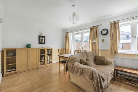 3 bedroom semi-detached house for sale, Gilpin Crescent, Twickenham TW2