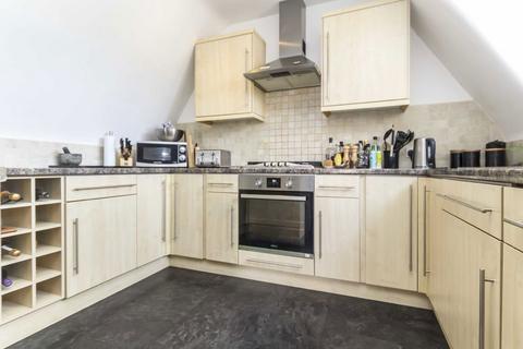 2 bedroom flat to rent, Strawberry Hill Road, Strawberry Hill TW1