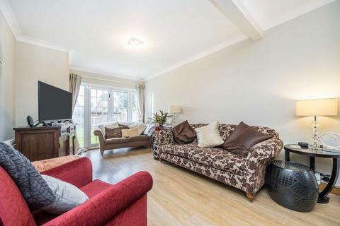 3 bedroom detached house for sale, Nelson Road, Whitton TW2