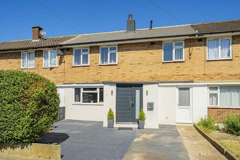 4 bedroom terraced house for sale, Butts Crescent, Feltham TW13