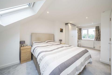 5 bedroom semi-detached house for sale, Waverley Avenue, Whitton TW2